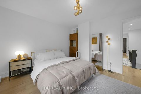 Photo 20 at 379 Scarborough Road, Danforth, Toronto