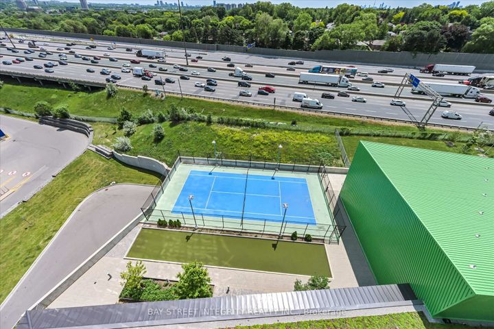 Photo 17 at 903 - 117 Mcmahon Drive, Bayview Village, Toronto