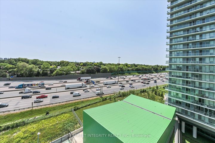 Photo 18 at 903 - 117 Mcmahon Drive, Bayview Village, Toronto
