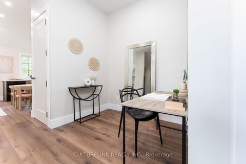 Photo 7 at 58 Joanith Drive, Parkview, Toronto