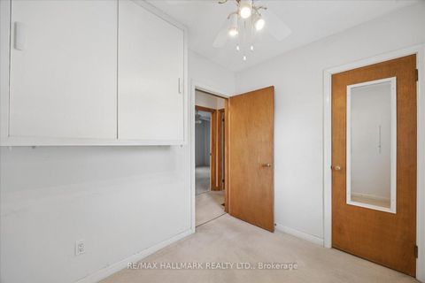 Photo 12 at 139 Elinor Avenue, Maryvale, Toronto