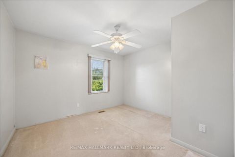 Photo 15 at 139 Elinor Avenue, Maryvale, Toronto
