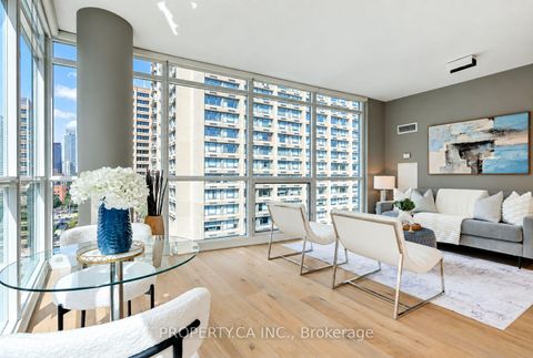 Photo 3 at 904 - 1121 Bay Street, Bay Street Corridor, Toronto