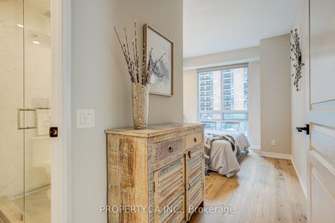 Photo 14 at 904 - 1121 Bay Street, Bay Street Corridor, Toronto