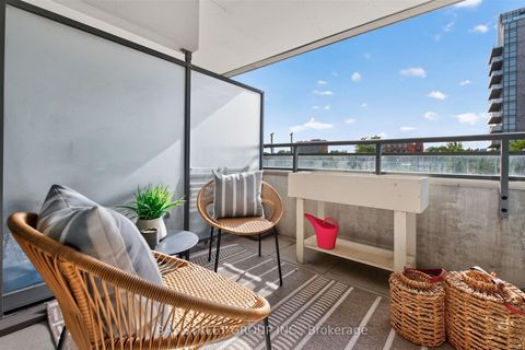 Photo 17 at 211 - 20 minowan miikan Lane W, Little Portugal, Toronto