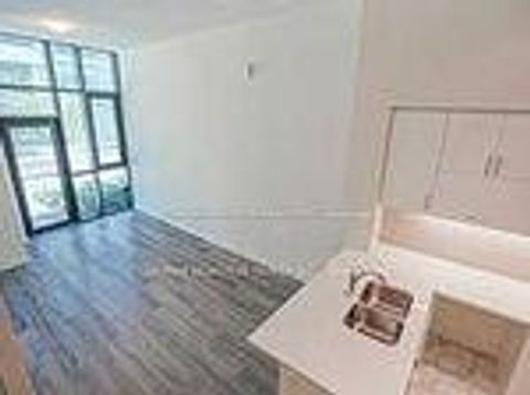 Photo 6 at TH3 - 39 Annie Craig Drive, Mimico, Toronto