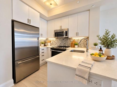 Photo 2 at 505 - 2 Old Mill Drive, Swansea, Toronto