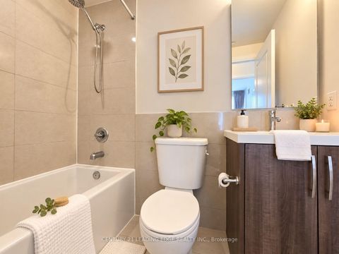 Photo 10 at 505 - 2 Old Mill Drive, Swansea, Toronto