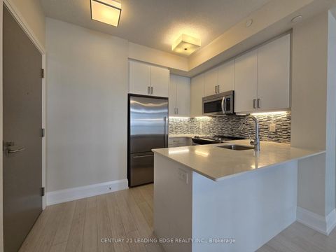 Photo 11 at 505 - 2 Old Mill Drive, Swansea, Toronto