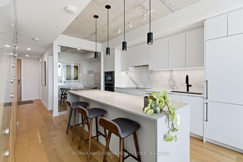 Photo 8 at PH618 - 899 College Street, Bellwoods, Toronto
