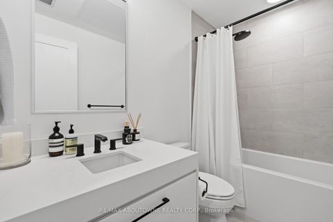 Photo 16 at PH618 - 899 College Street, Bellwoods, Toronto