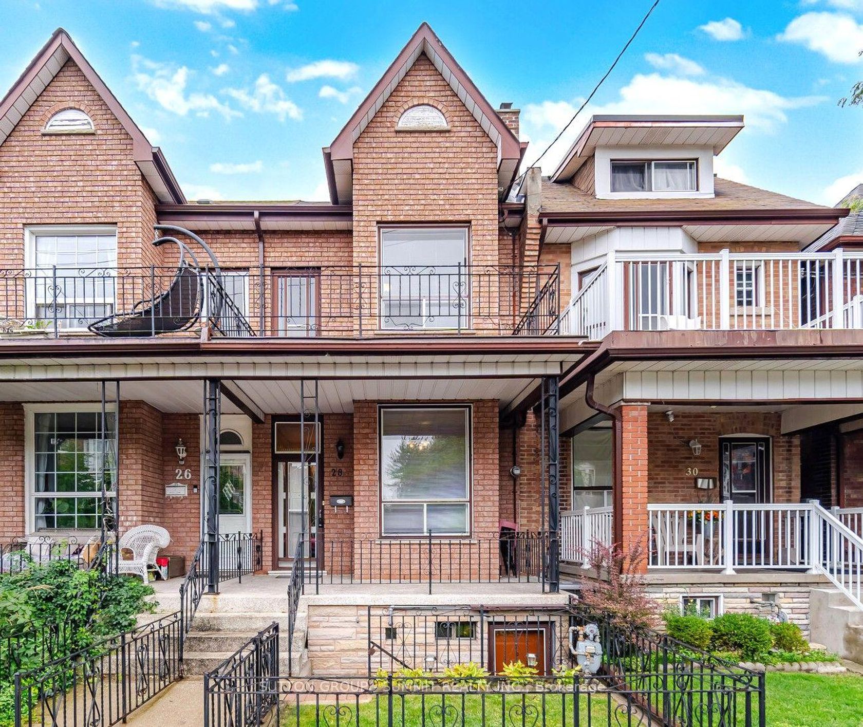 28 SYMINGTON Avenue, Junction, Toronto photo number 2