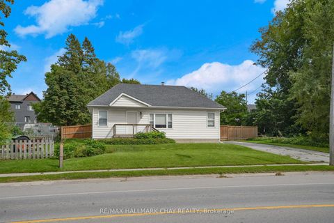 Photo 4 at 11 King Street S, Cookstown, Innisfil