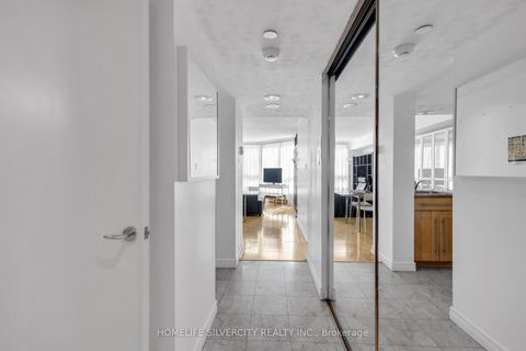 Photo 9 at 3113 - 38 Elm Street, Bay Street Corridor, Toronto