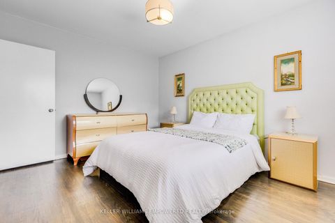 Photo 14 at 39 Checkendon Drive, Kipling, Toronto