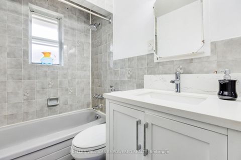 Photo 18 at 39 Checkendon Drive, Kipling, Toronto
