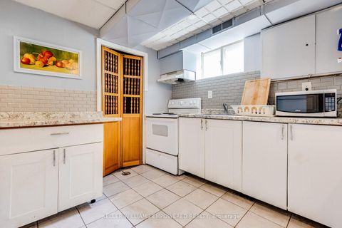 Photo 23 at 39 Checkendon Drive, Kipling, Toronto