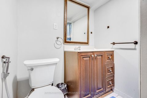 Photo 25 at 39 Checkendon Drive, Kipling, Toronto