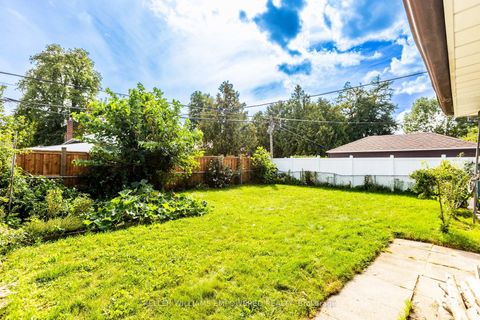 Photo 27 at 39 Checkendon Drive, Kipling, Toronto