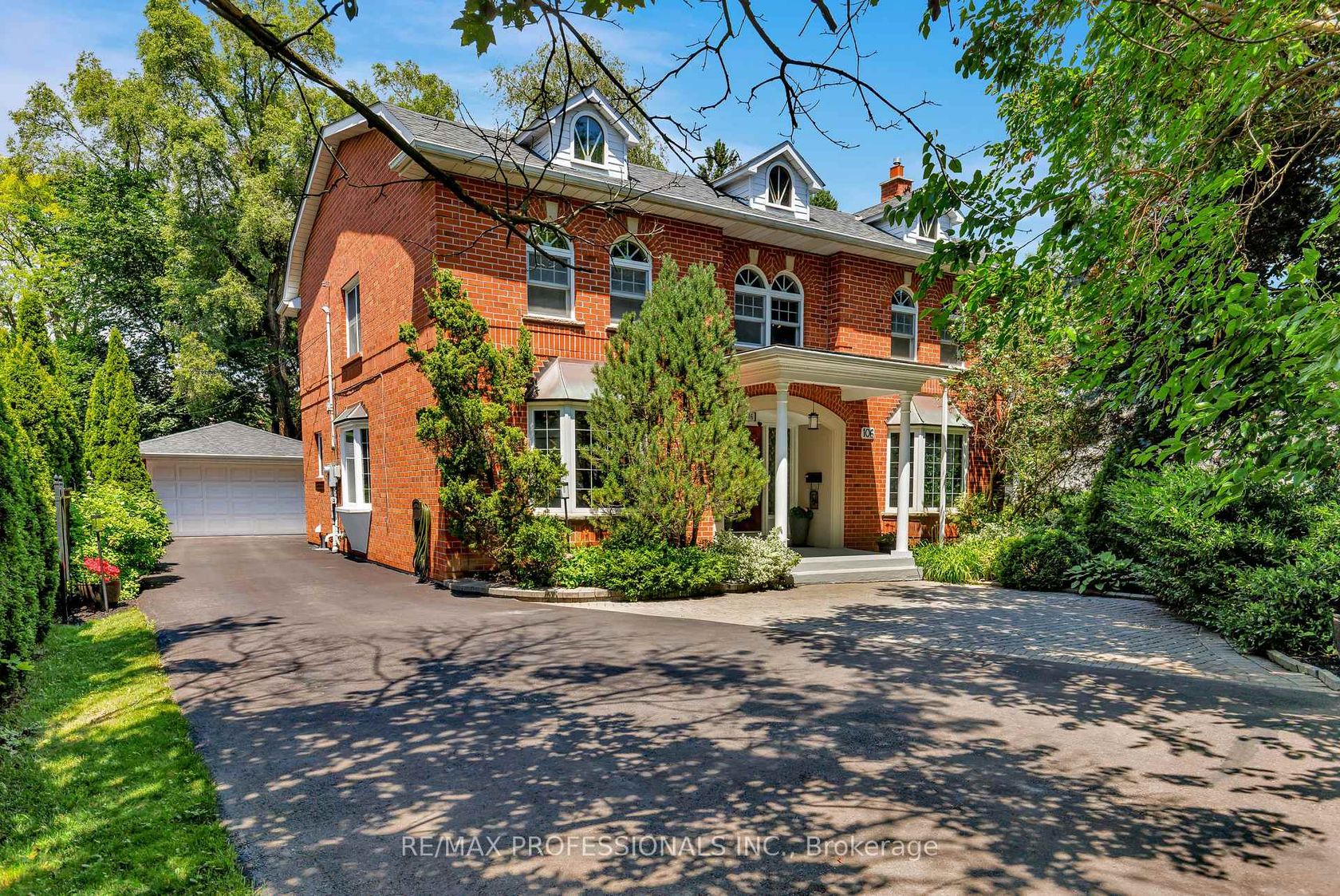 106 Rathburn Road, Rosethorn, Toronto 