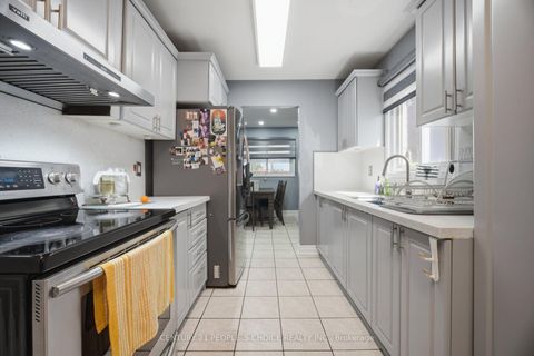 Photo 15 at 49 Cathy Jean Crescent, Jamestown, Toronto