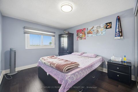 Photo 25 at 49 Cathy Jean Crescent, Jamestown, Toronto