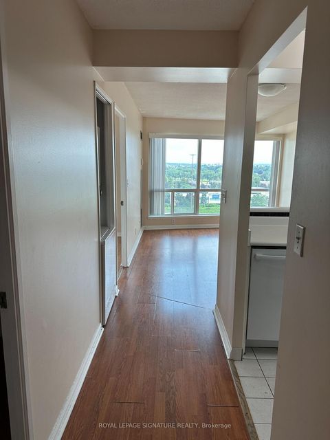 Photo 4 at 1113 - 18 Lee Centre Drive, Woburn, Toronto