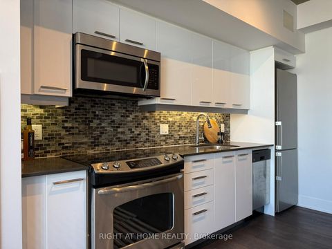 Photo 18 at 407 - 630 Queen Street E, South Riverdale, Toronto
