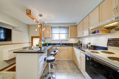 Photo 14 at 81 Amanda Drive, Agincourt North, Toronto