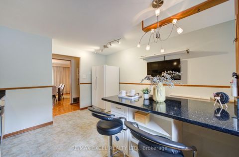 Photo 15 at 81 Amanda Drive, Agincourt North, Toronto