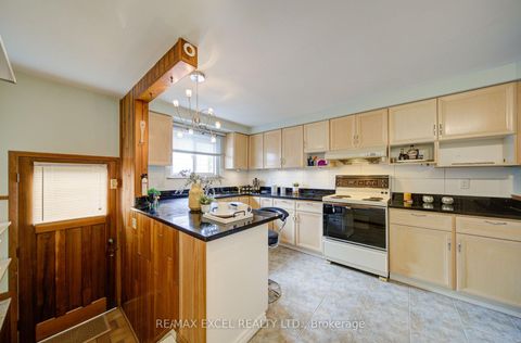 Photo 17 at 81 Amanda Drive, Agincourt North, Toronto