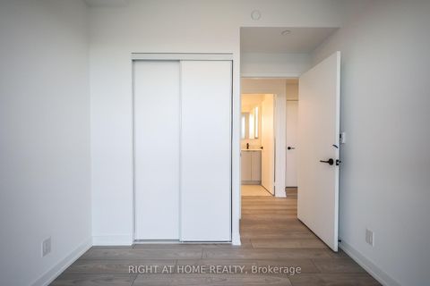 Photo 10 at 1602 - 285 Dufferin Street, South Parkdale, Toronto