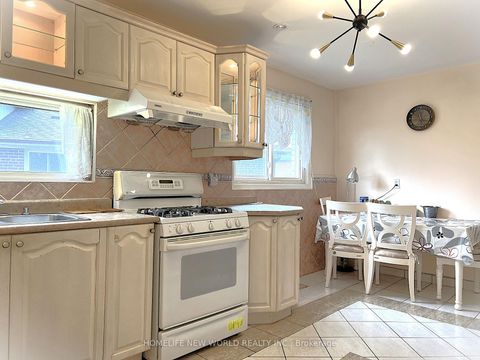 Photo 4 at 28 Greyhound Drive, Steeles, Toronto