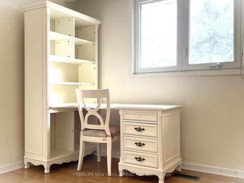 Photo 9 at 28 Greyhound Drive, Steeles, Toronto