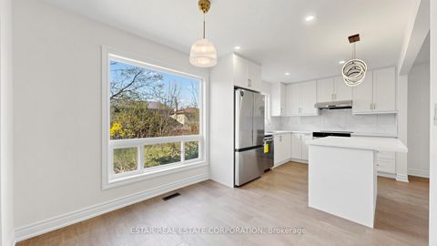 Photo 3 at 91 Whitehorn Crescent, Don Valley Village, Toronto