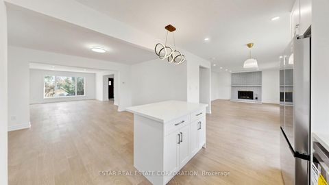 Photo 9 at 91 Whitehorn Crescent, Don Valley Village, Toronto