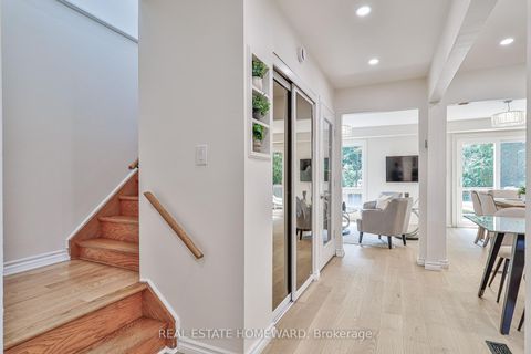 Photo 3 at 63 Don Head Village Boulevard, North Richvale, Richmond Hill