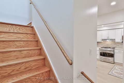 Photo 15 at 63 Don Head Village Boulevard, North Richvale, Richmond Hill