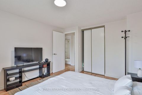 Photo 19 at 63 Don Head Village Boulevard, North Richvale, Richmond Hill