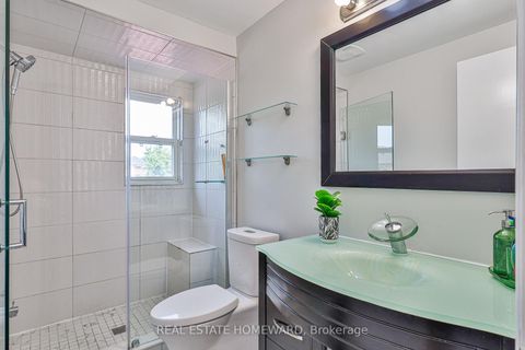Photo 22 at 63 Don Head Village Boulevard, North Richvale, Richmond Hill