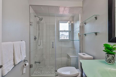 Photo 23 at 63 Don Head Village Boulevard, North Richvale, Richmond Hill