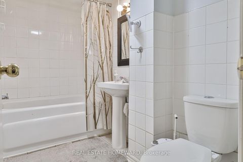 Photo 33 at 63 Don Head Village Boulevard, North Richvale, Richmond Hill
