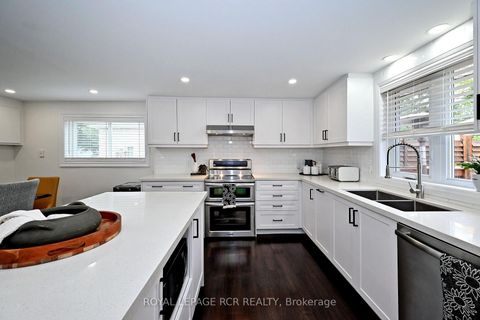 Photo 11 at 779 Sheppard Avenue, Historic Lakeshore Communities, Georgina
