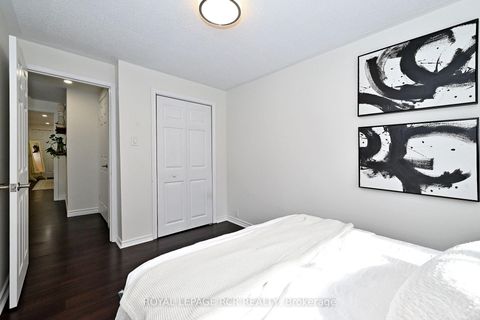 Photo 19 at 779 Sheppard Avenue, Historic Lakeshore Communities, Georgina