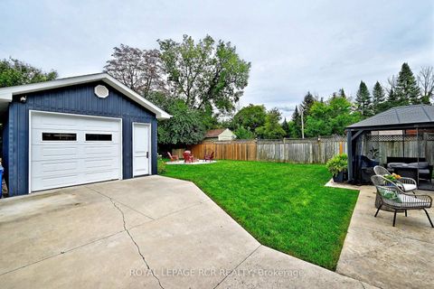 Photo 23 at 779 Sheppard Avenue, Historic Lakeshore Communities, Georgina