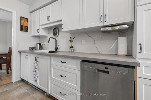 Photo 8 at 78 Wallace Drive, Northwest, Barrie