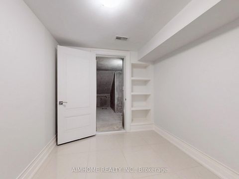 Photo 36 at 143 Kingsdale Avenue, Willowdale East, Toronto