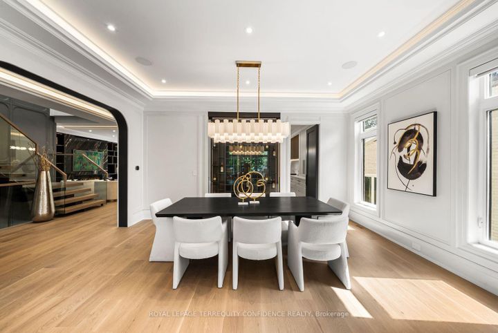 Photo 9 at 31 Palomino Crescent, Bayview Village, Toronto
