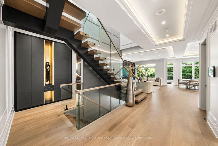 Photo 14 at 31 Palomino Crescent, Bayview Village, Toronto