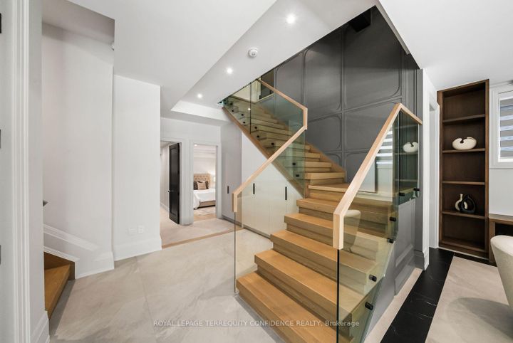 Photo 37 at 31 Palomino Crescent, Bayview Village, Toronto